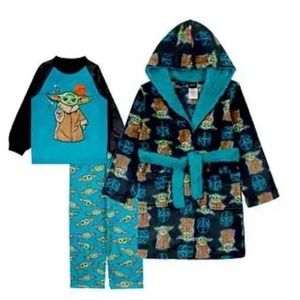 Star Wars The Mandalorian kids 2 piece PJ set with Robe Pajamas Cozy Soft 4T